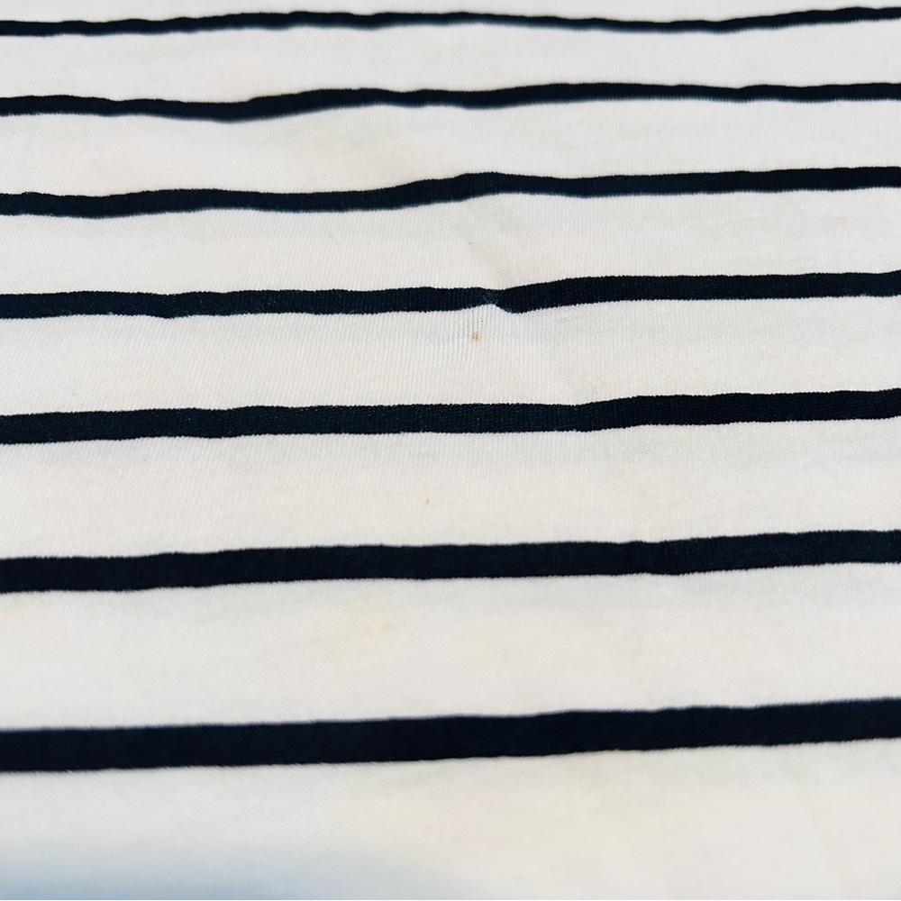 5 for $10 ⭐️ H&M black striped white short sleeve basic shirt size 2XL - Picture 2 of 7